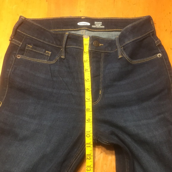 Old Navy Rockstar Super Skinny High Rise Jeans - Picture 11 of 13